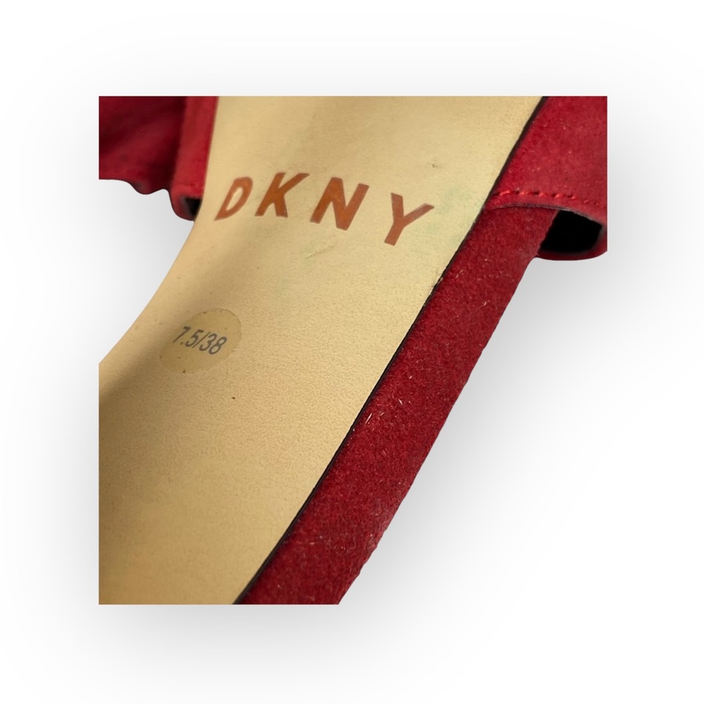 DKNY ༄ Colby T-Strap Platforms Heels Sandals༄ Red Suede Gold Detail ༄ 38 7.5M 8M - Picture 11 of 16